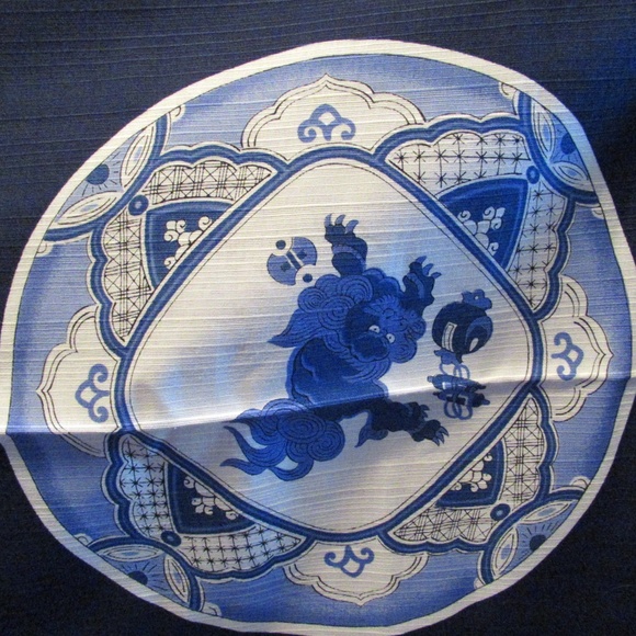 Vintage Japanese scarf - Picture 4 of 12